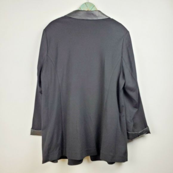 Susan Graver Black Ponte Stretch Blazer 26W NWOT - Picture 7 of 7